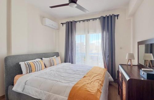 Agios Tychon Apartment | Modern 2BR Steps from the Sea