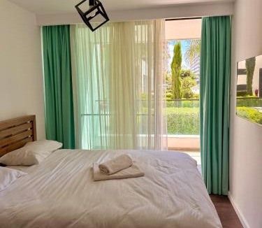 Trikomo Apartment | Grand Sapphire modern 2 Bedroom Apartment with Terrace