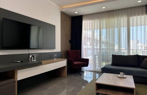 Trikomo Apartment | Nothern Cyprus Courtyard Long Beach Collection Resort & Spa