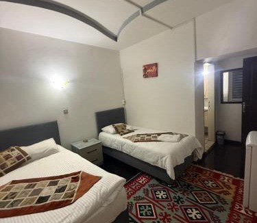 Politiko Hotel | City Hotel