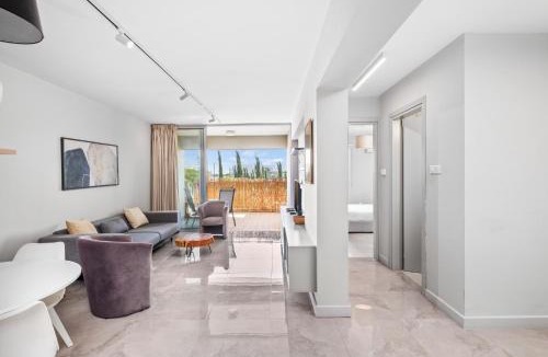 Meneou Apartment | Latitudes 1 Bedroom Apartment