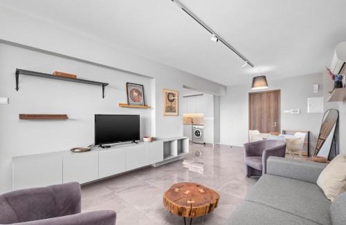 Meneou Apartment | Latitudes 1 Bedroom Apartment
