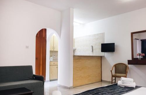 Pernera Apartment | Windmills Hotel Apartments