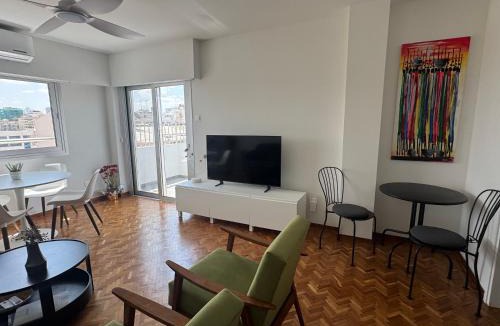 Lykabittos Apartment | Skyhigh Urban Apts