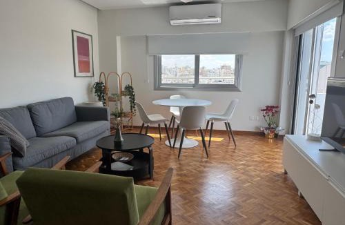 Lykabittos Apartment | Skyhigh Urban Apts