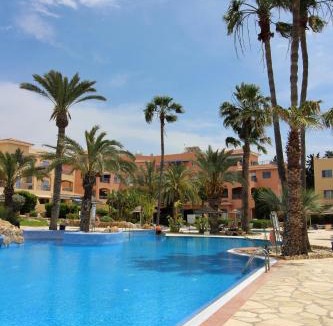 Paphos Apartment | STAY Limnaria Gardens Apartment