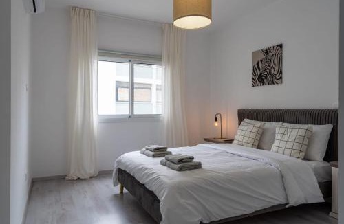 Historical Center Apartment | Central 2BR with Balcony in Limassol Old Town