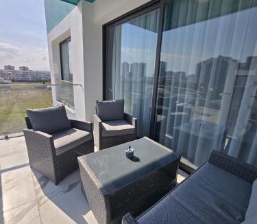 Trikomo Apartment | Blue life Long beach