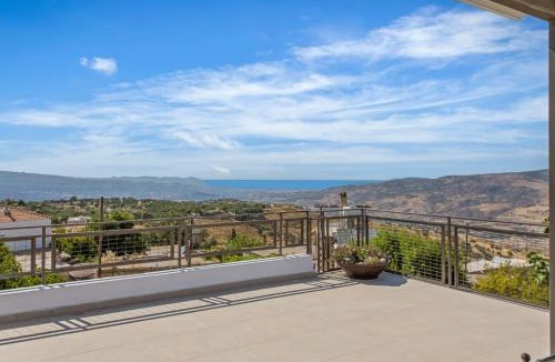 Lasa House | Christothea