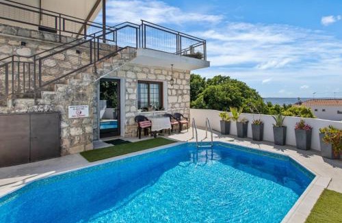Lasa House | Christothea