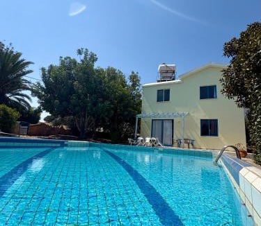 Agios Georgios Pegeias House | Queen Evridiki