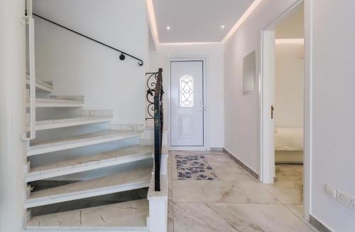 Kissonerga Villa | Olymp Royal Palace - Beachfront luxury Estate