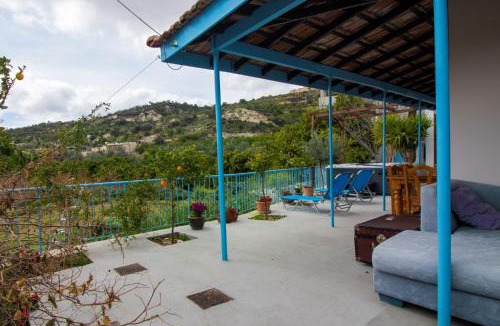 Vasa Koilaniou House | The Almond House Traditional Mountain Retreat with Orchard Views