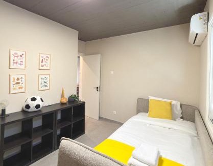 Ayios Dhometios Apartment | Modern 2BR Apt in Nicosia with AC and Washer