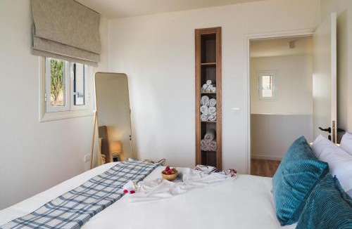 Pachyammos Villa | Villa Omega - Coastal Calm at Moonlight Villas