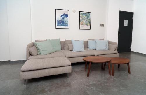 Larnaca City Centre Apartment | 3BDR Design Residence 125sqm 3 min to Finikoudes