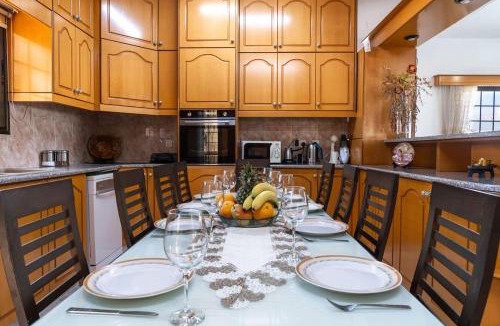 Mesa Chorio Villa | Epanora Villa