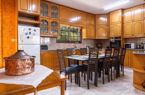 Mesa Chorio Villa | Epanora Villa