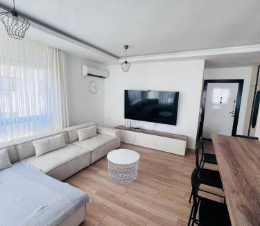 Kyrenia Hotel | Aslan House