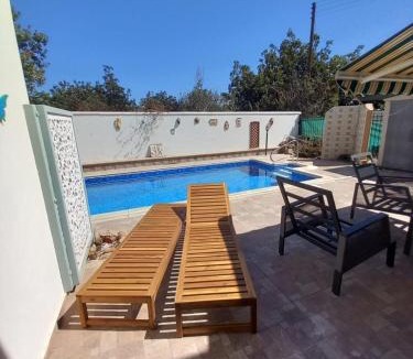 Emba House | Empa Residence with private pool