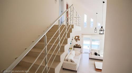 Karsiyaka Apartment | Villa Peri Luxury Pool Villa in Karşıyaka