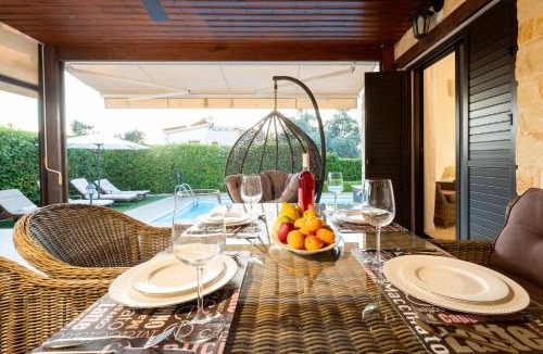 Argaka Villa | Villa Elysia Argaka - Seaview Bungalow Villa with Private Pool, Garden, Panoramic Roof Terrace and 3-Min Walk to Sea