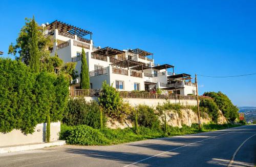 Peyia Town Apartment | First floor 2 bedroom apartment, large balcony, amazing sea views, communal pool