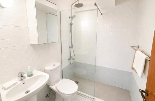 Peyia Town Apartment | First floor 2 bedroom apartment, large balcony, amazing sea views, communal pool