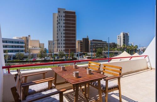 Agios Tychon Apartment | 2BR Modern Apt. w/pool & parking 500m From Beach