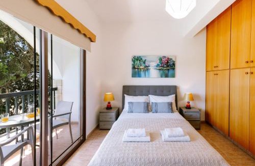 Kathikas Apartment | Kyparissos Apartments Peaceful Studios up the Hill