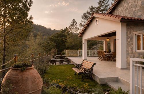 Vasa Koilaniou House | Gazingstars Cottages Agridia