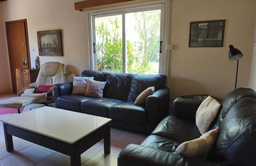 Psevdas Apartment | Greenfield House