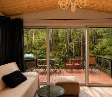 Vasa Koilaniou House | Pinecone Luxury Glamping