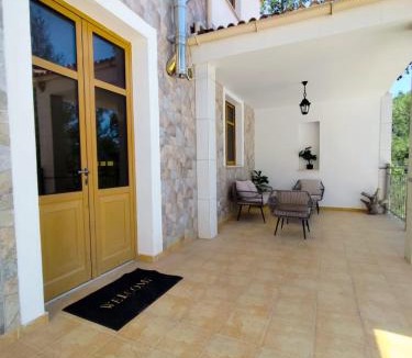 Vasa Koilaniou Villa | Enamorada
