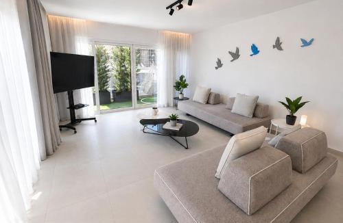 Potamos tis Germasogeias Apartment | Paoli Penthouse by Ezoria Villas