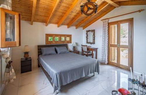 Agios Theodoros Ski Chalet | Margarita's Garden SeaView House in Ayios Theodoros Larnaca