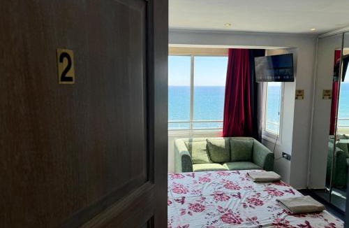 Larnaca City Centre House | Larnaca Seaview Rooms