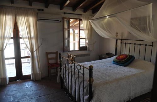 Kakopetria House | Zangoulos Villa