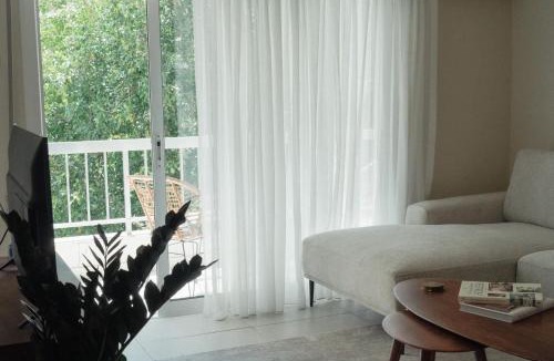 Lykabittos Apartment | Modern 2BR - Heart of Nicosia