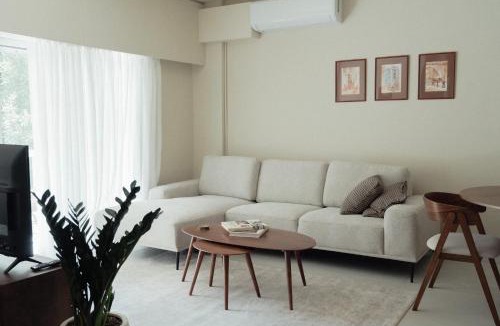 Lykabittos Apartment | Modern 2BR - Heart of Nicosia