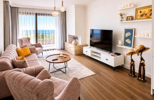 Yeni Erenkoy Apartment | Sea View Penthouse with Jacuzzi & Roof Terrace at Northern Cyprus