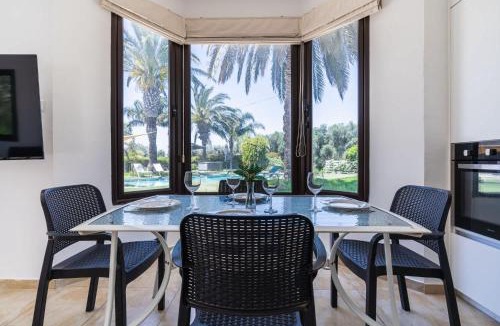 Kiti Villa | Peaceful 6BR Villa with Private Pool and Garden
