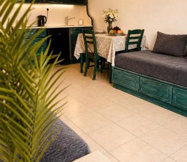 Chlorakas Apartment | Family Comfort Apartments