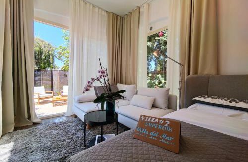 Mazotos Villa | Villa Del Mar with Heated Pool & Spa