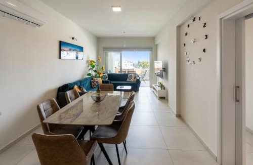 Kapparis Apartment | The Icon 103 - Luxury 2BR Sea View with Pool, Mythical Seas - Protaras