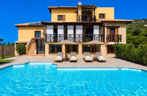 Peristerona Villa | Villa River View