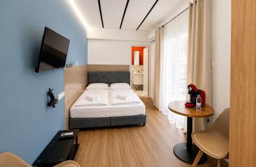 Limassol Apartment | Modern Studio 8 Balcony Kitchenette Bathroom