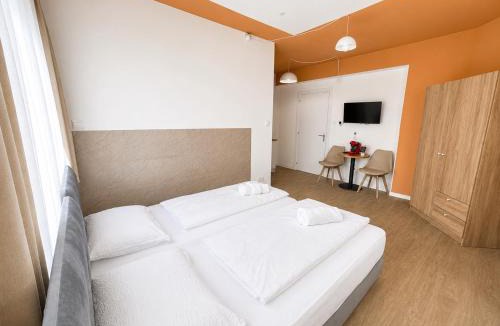 Limassol Apartment | Modern Studio 2 private Kitchenette and Bathroom