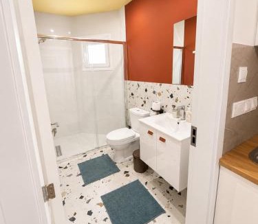 Limassol Apartment | Modern Studio 2 private Kitchenette and Bathroom