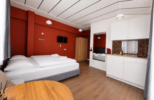 Limassol Apartment | Modern Studio Nr 10 private Kitchenette and Bathroom